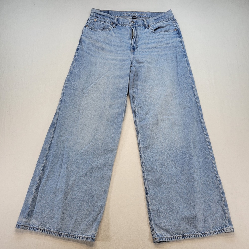 American Eagle Ultra Wide Leg Jeans Womens 6 Low Rise Light Wash Strigid Denim